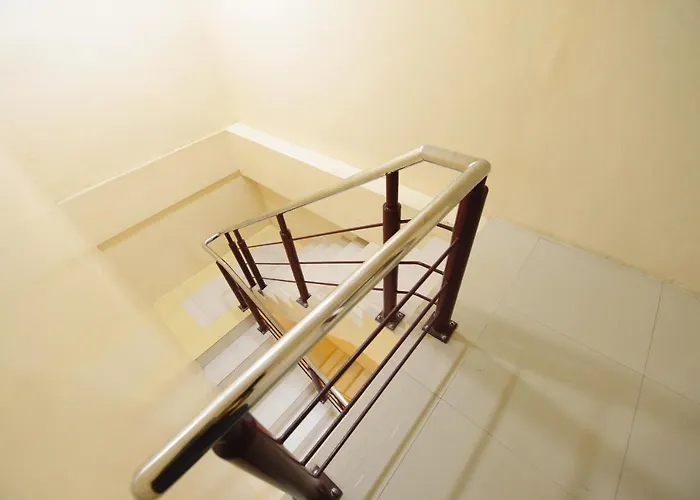 Cebu Courtyard Hotel 2*
