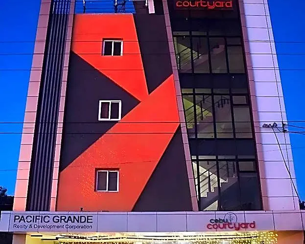 Cebu Courtyard マクタン